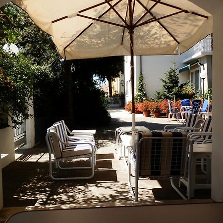 Hotel Nautic B&B Беллария-Иджеа-Марина Экстерьер фото