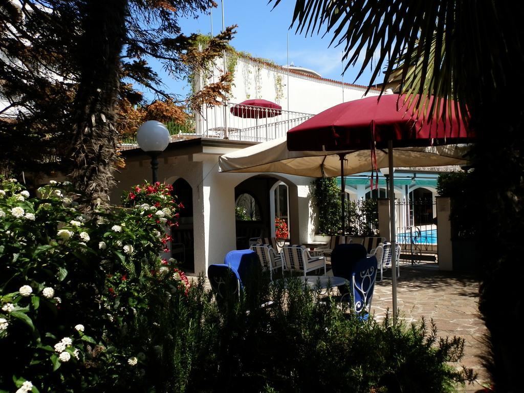 Hotel Nautic B&B Беллария-Иджеа-Марина Экстерьер фото