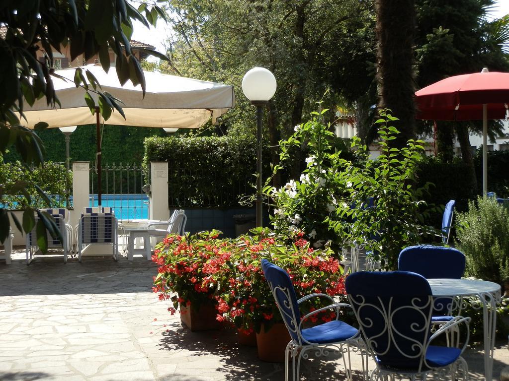 Hotel Nautic B&B Беллария-Иджеа-Марина Экстерьер фото