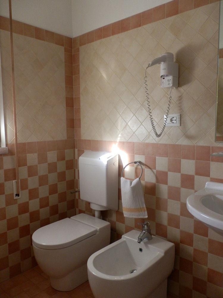 Hotel Nautic B&B Беллария-Иджеа-Марина Экстерьер фото