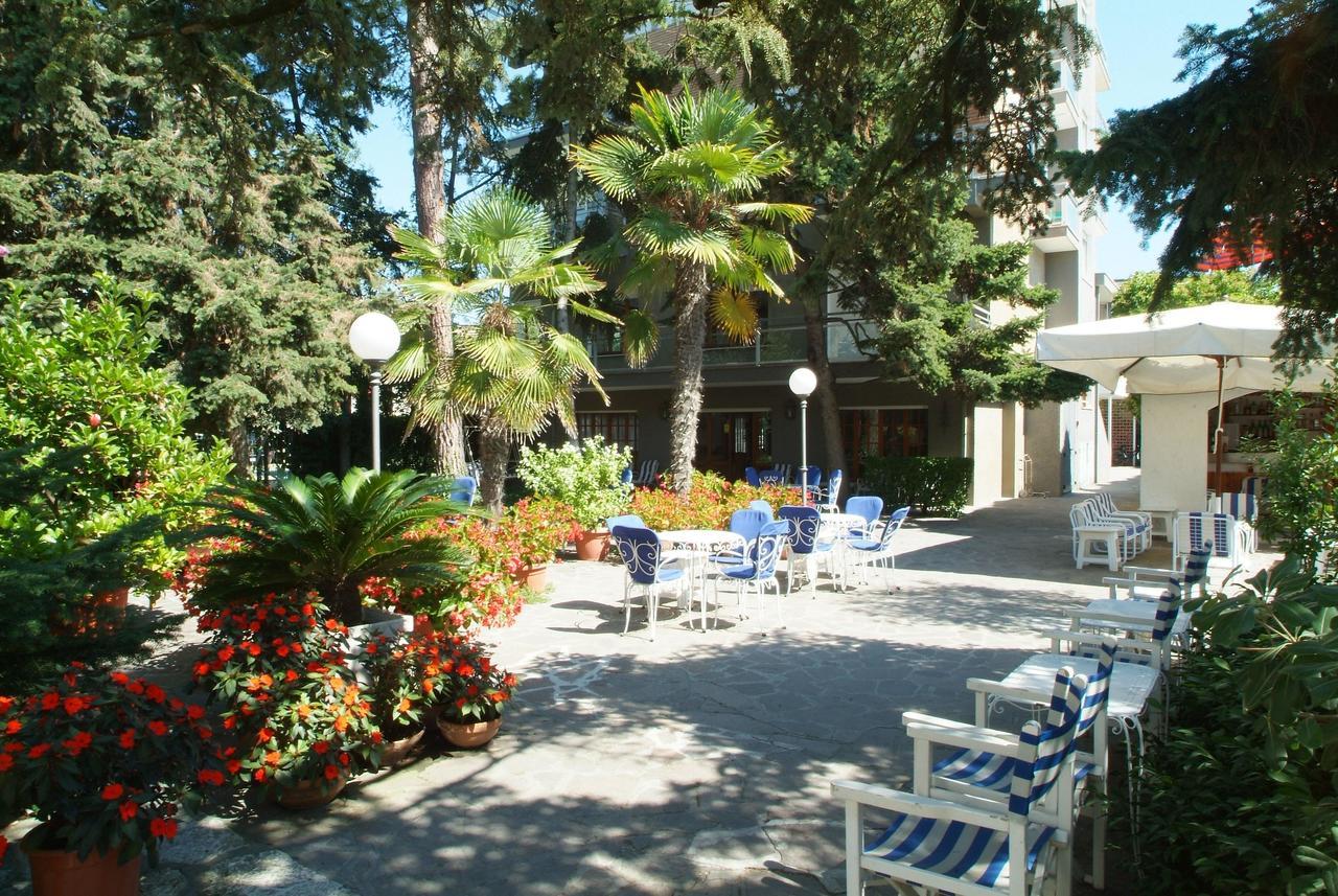 Hotel Nautic B&B Беллария-Иджеа-Марина Экстерьер фото